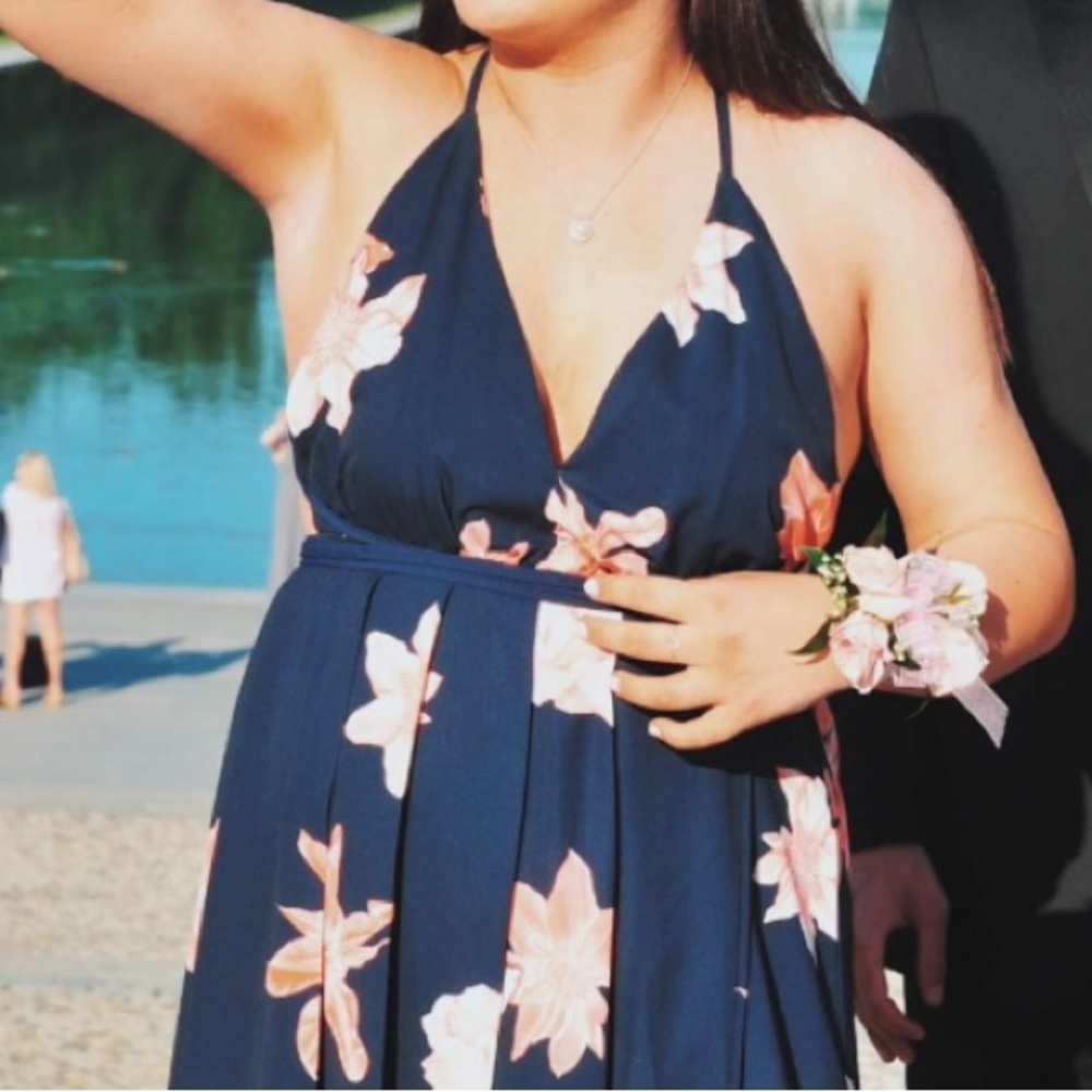 Hello Molly low back maxi dress